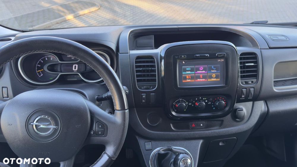 Opel Vivaro - 17