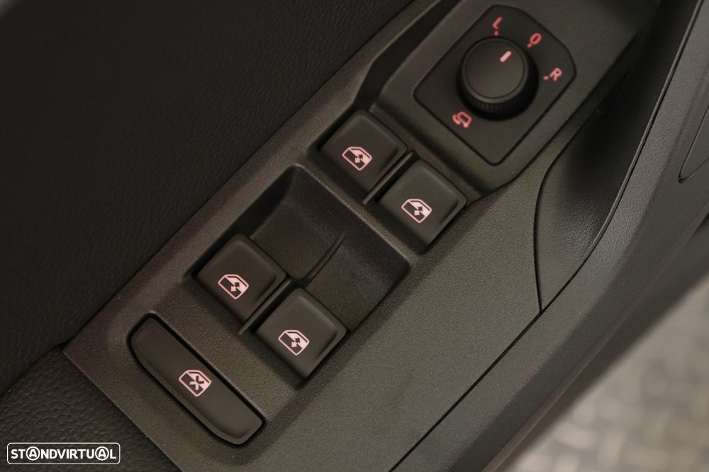 SEAT Arona 1.0 TSI FR DSG - 19