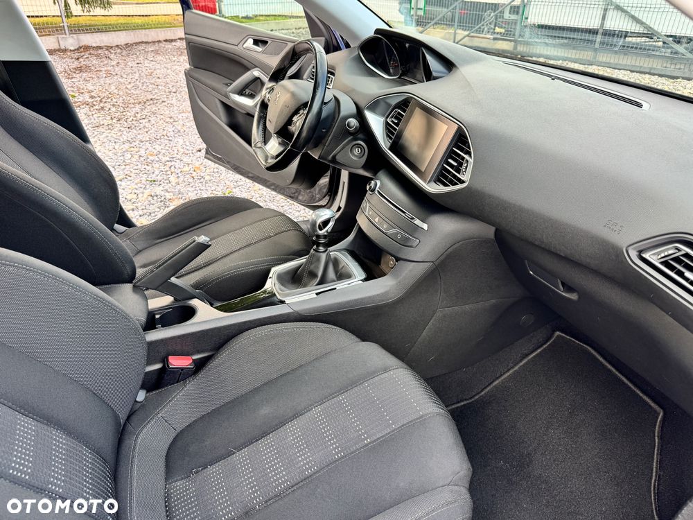 Peugeot 308 - 26