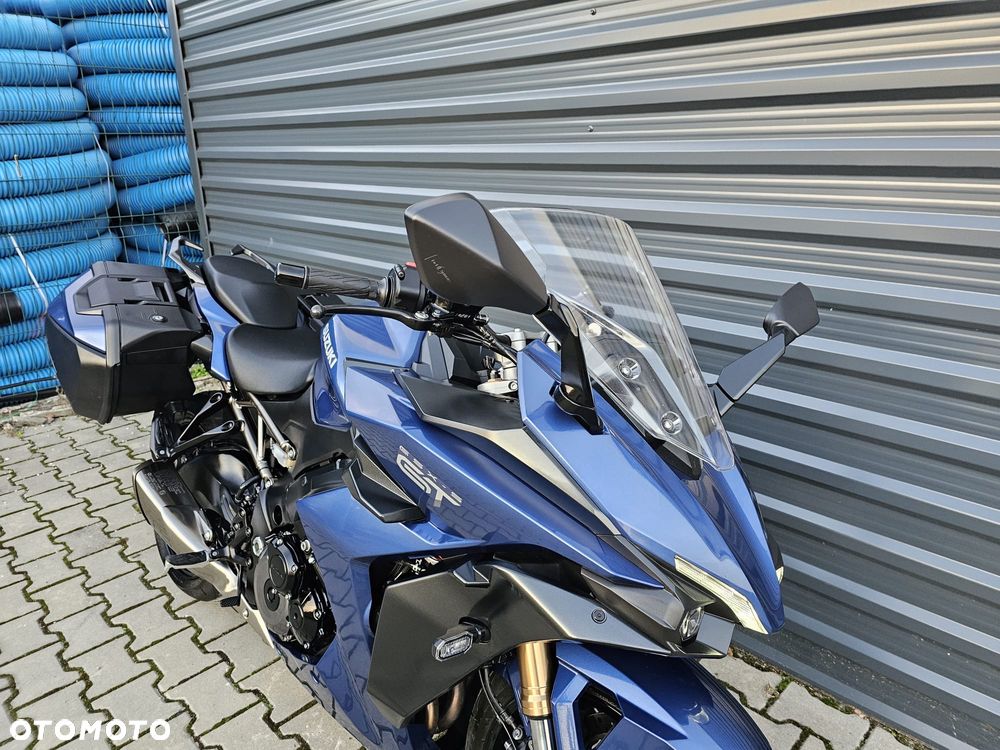 Suzuki GSX - 10