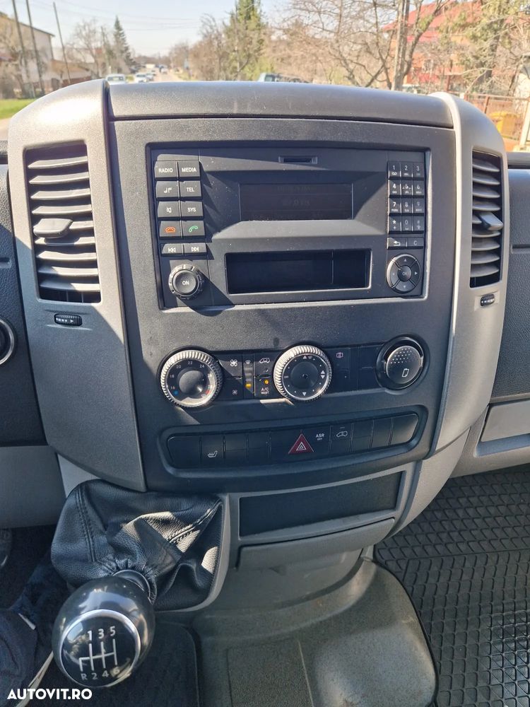 Volkswagen Crafter - 14