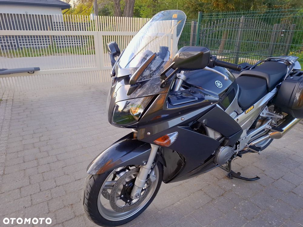 Yamaha FJR - 35