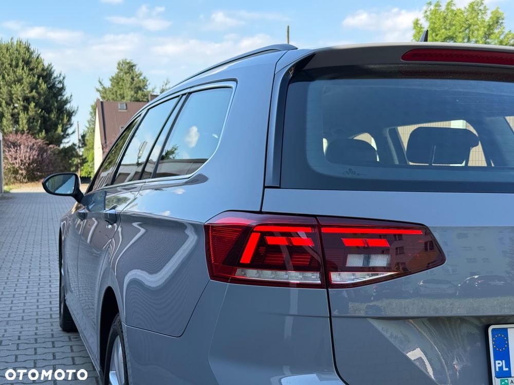 Volkswagen Passat 2.0 TSI Business DSG - 29