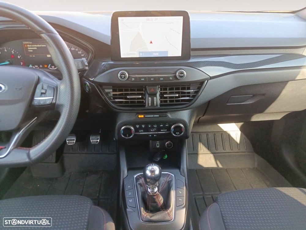 Ford Focus 1.0 EcoBoost ST-Line - 11