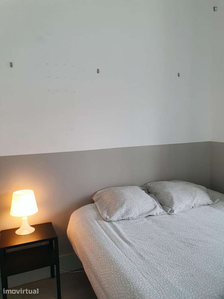 Quarto - localizado em Montes Claros Coimbra - Grande imagem: 4/25