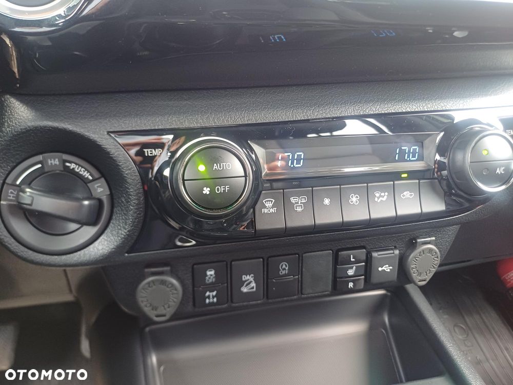 Toyota Hilux - 28