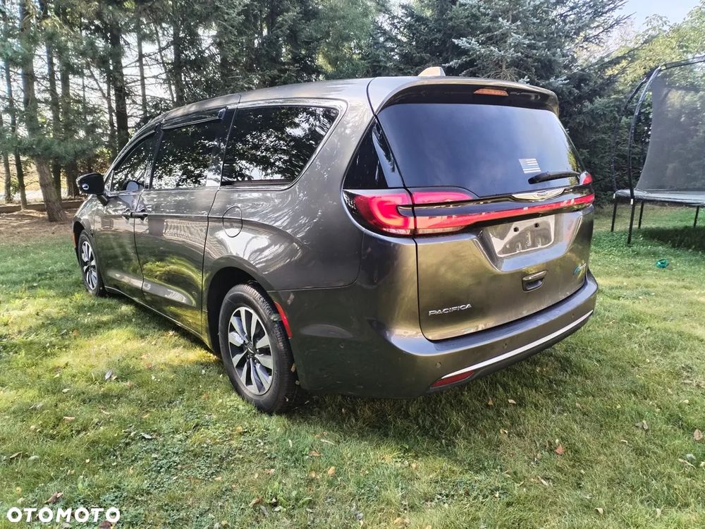 Chrysler Pacifica - 7