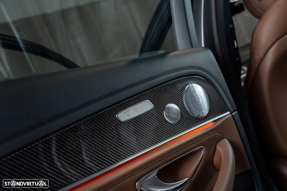 Mercedes-Benz E 63 AMG S 4Matic+ 9G-TRONIC - 37