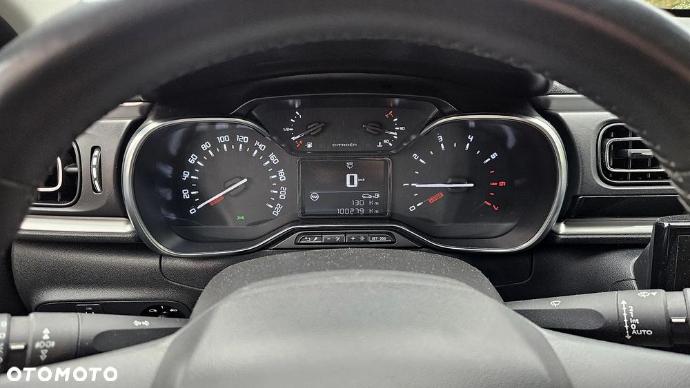 Citroën C3 Pure Tech 110 Stop&Start RED BLOCK - 24