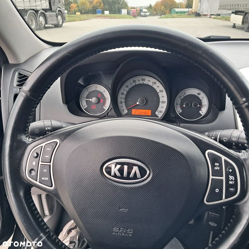 Kia Ceed - 7
