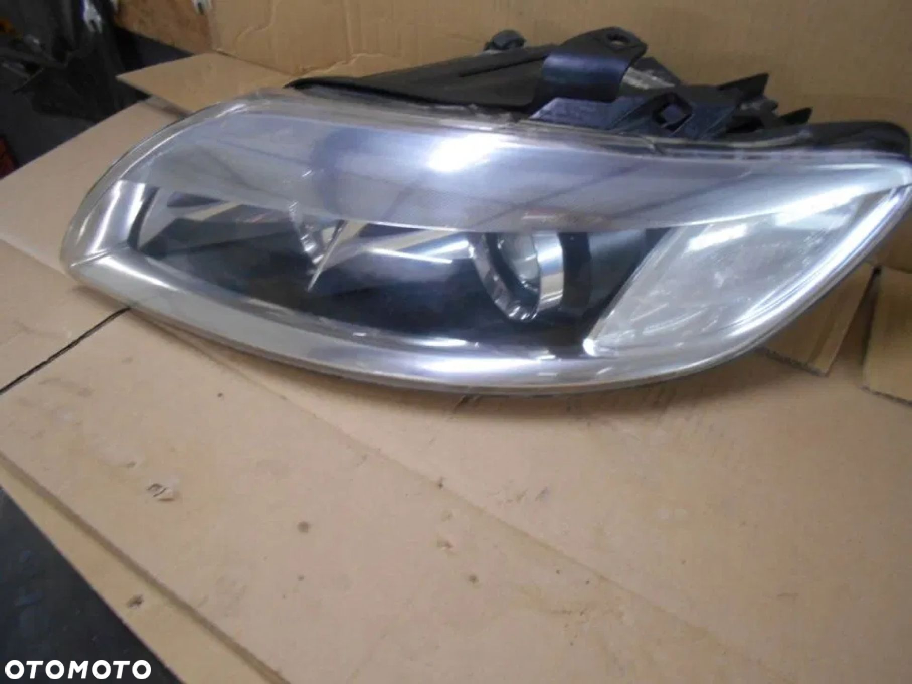 AUDI Q7 4L LAMPA PRZÓD LEWA XENON 4L0941003A - 3