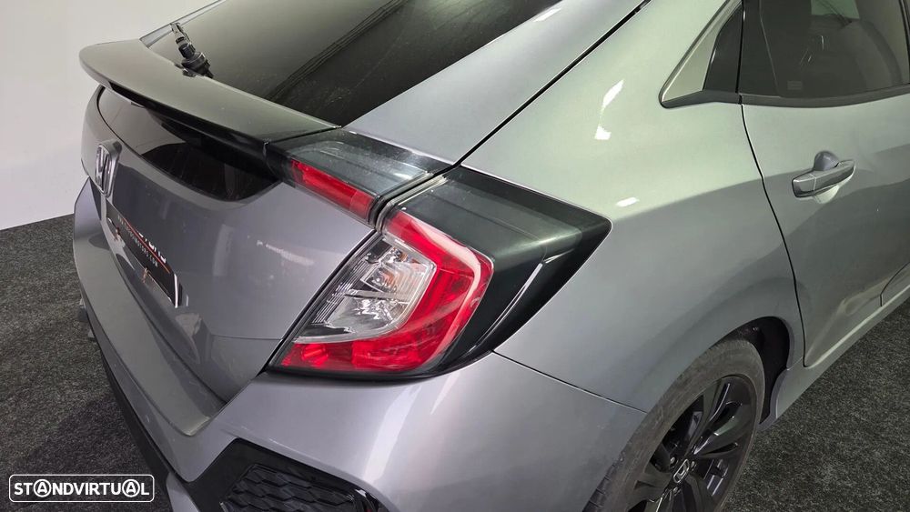 Honda Civic 1.0 i-VTEC Elegance Navi CVT - 9