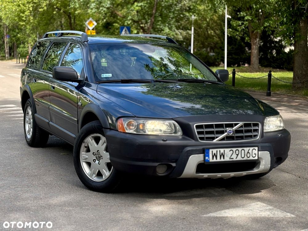 Volvo XC 70 D5 AWD Momentum - 3