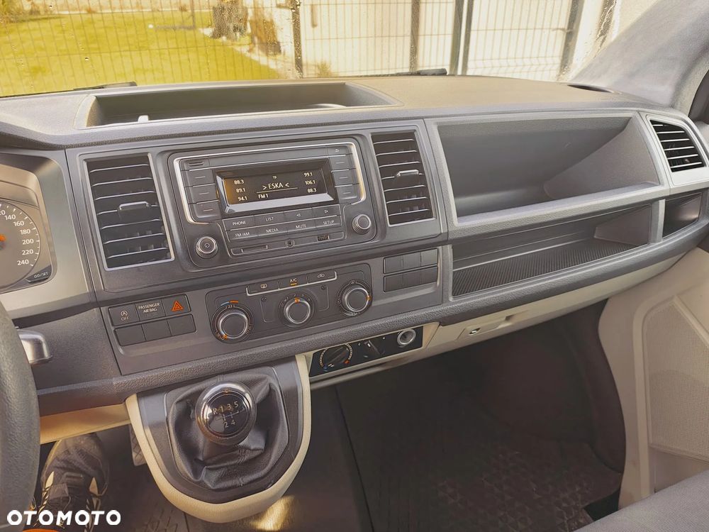 Volkswagen Transporter - 7