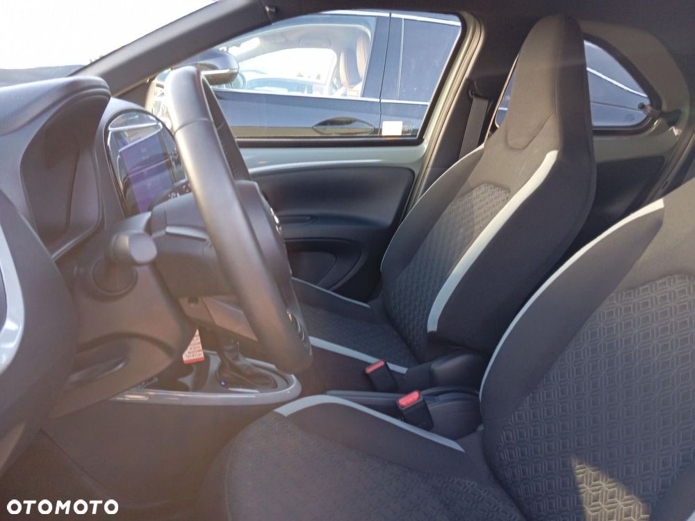 Toyota Aygo X 1.0 VVT-i Style CVT - 16