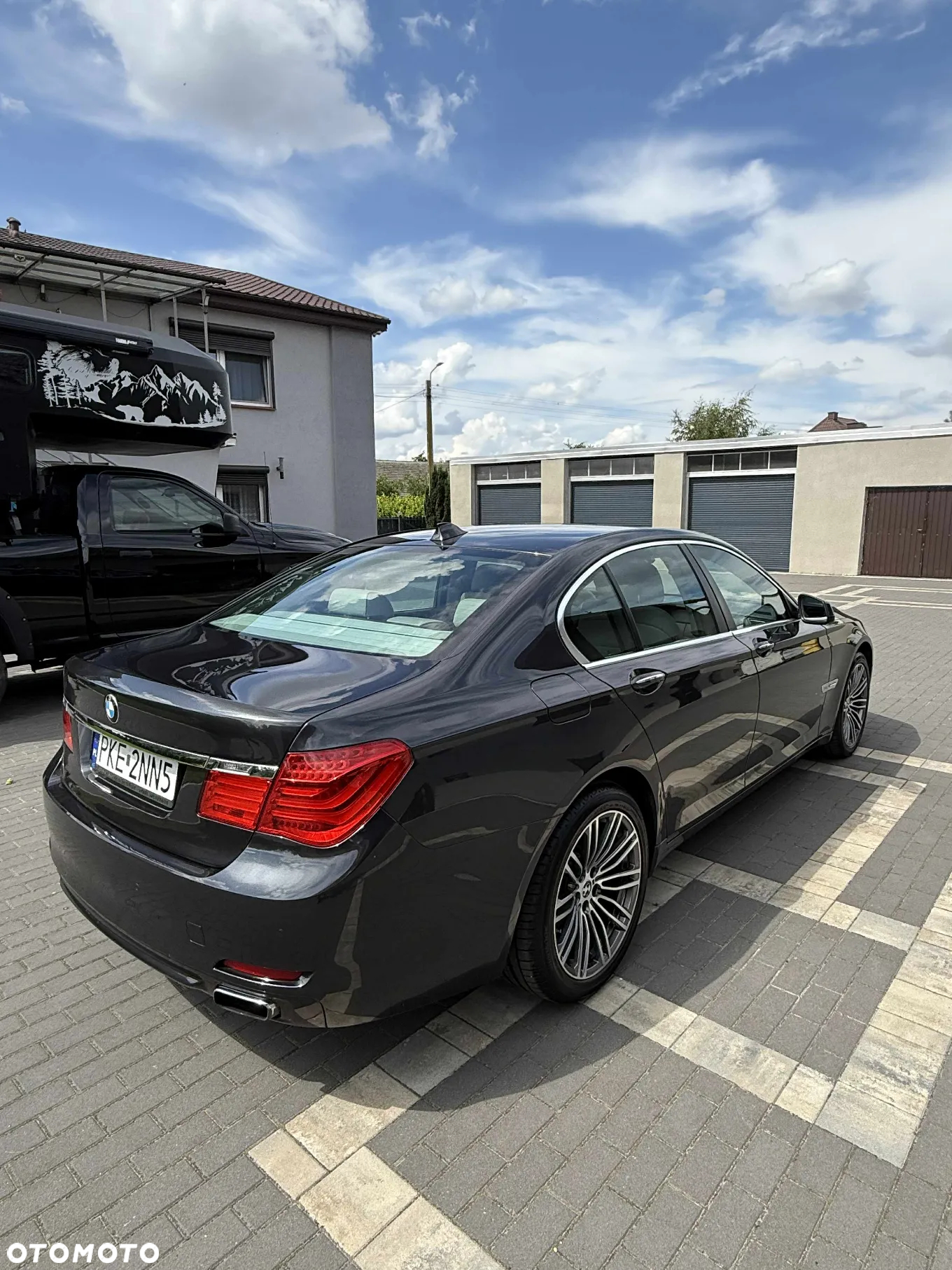 BMW Seria 7 750i xDrive - 8