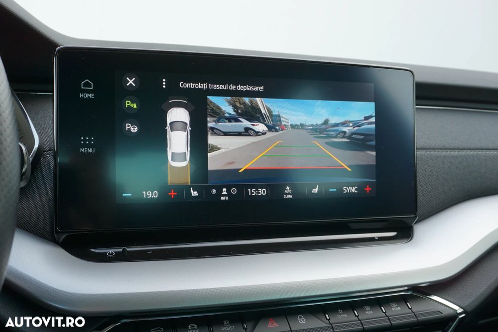Skoda Octavia 2.0 TDI DSG Style - 29