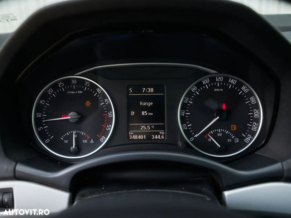Skoda Octavia 2.0 TDI DPF Elegance - 19