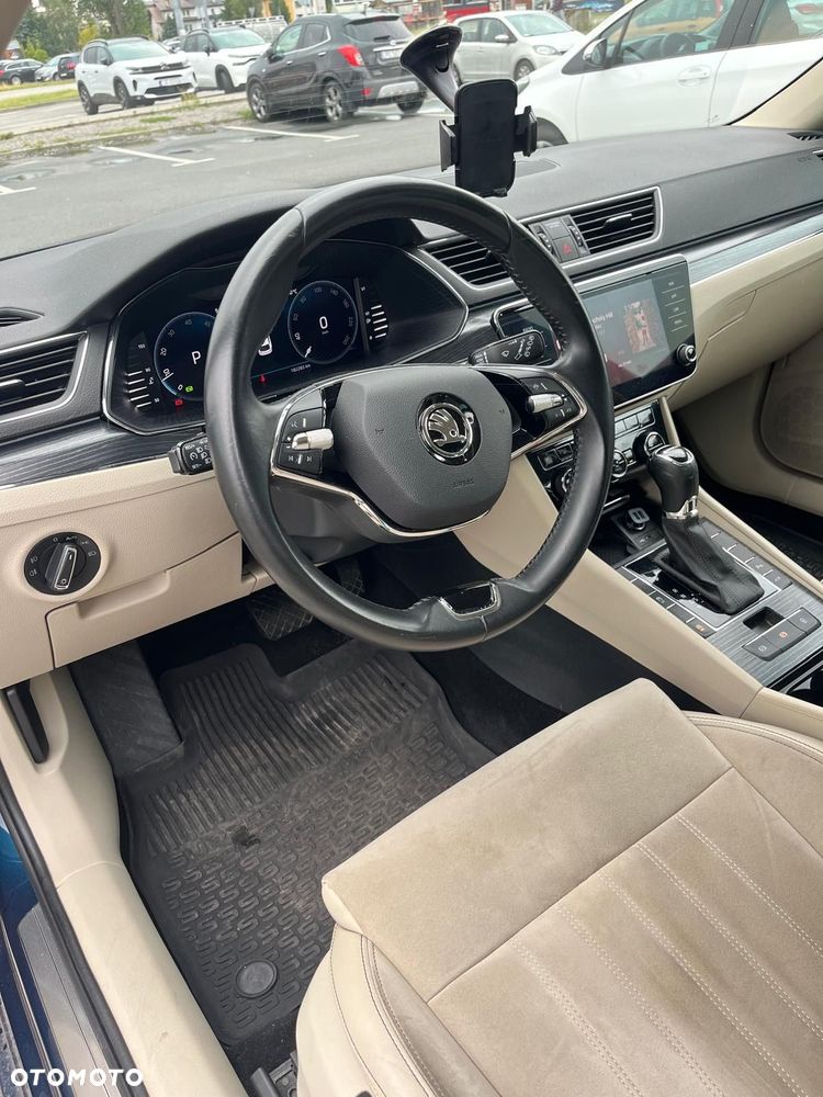 Skoda Superb 2.0 TDI SCR Style DSG - 9