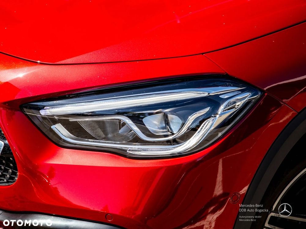 Mercedes-Benz GLA 250e AMG Line - 4