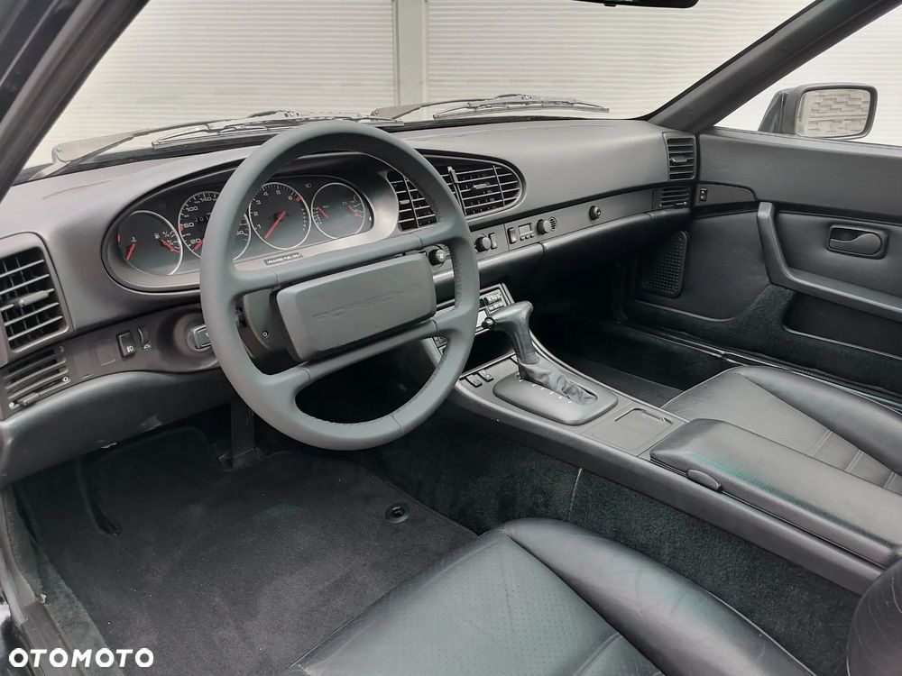 Porsche 944 - 8