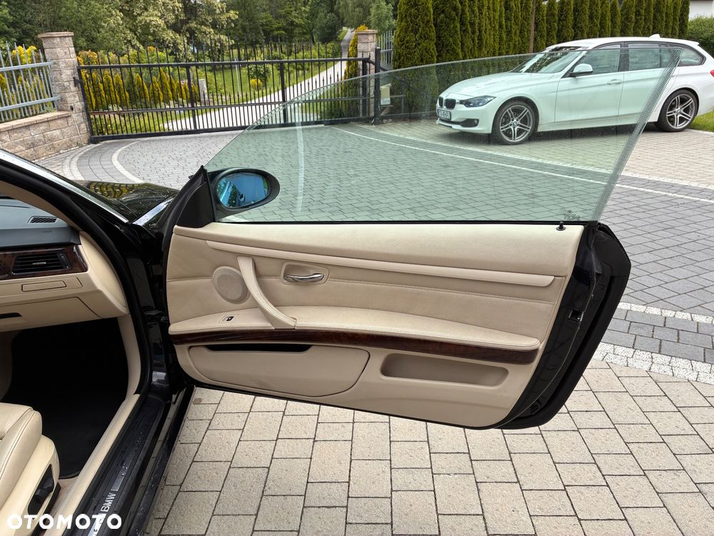 BMW Seria 3 325i - 10