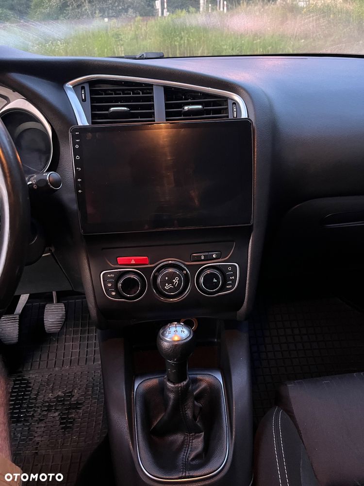 Citroën C4 1.6 HDi Attraction - 18
