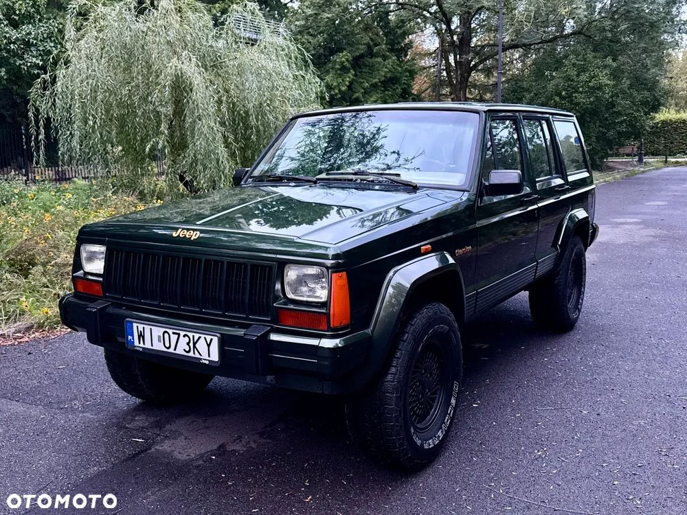 Jeep Cherokee - 11