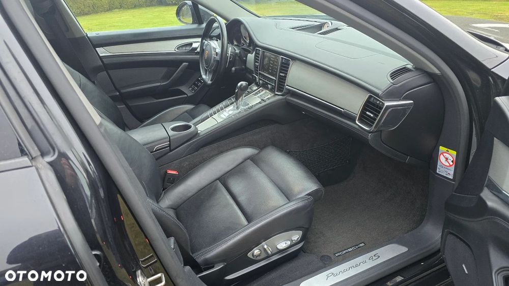Porsche Panamera 4S Executive PDK - 37
