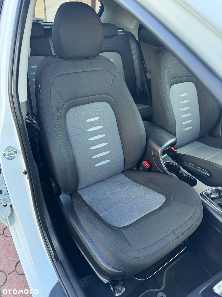 Kia Ceed 1.6 CRDi 128 Vision - 15