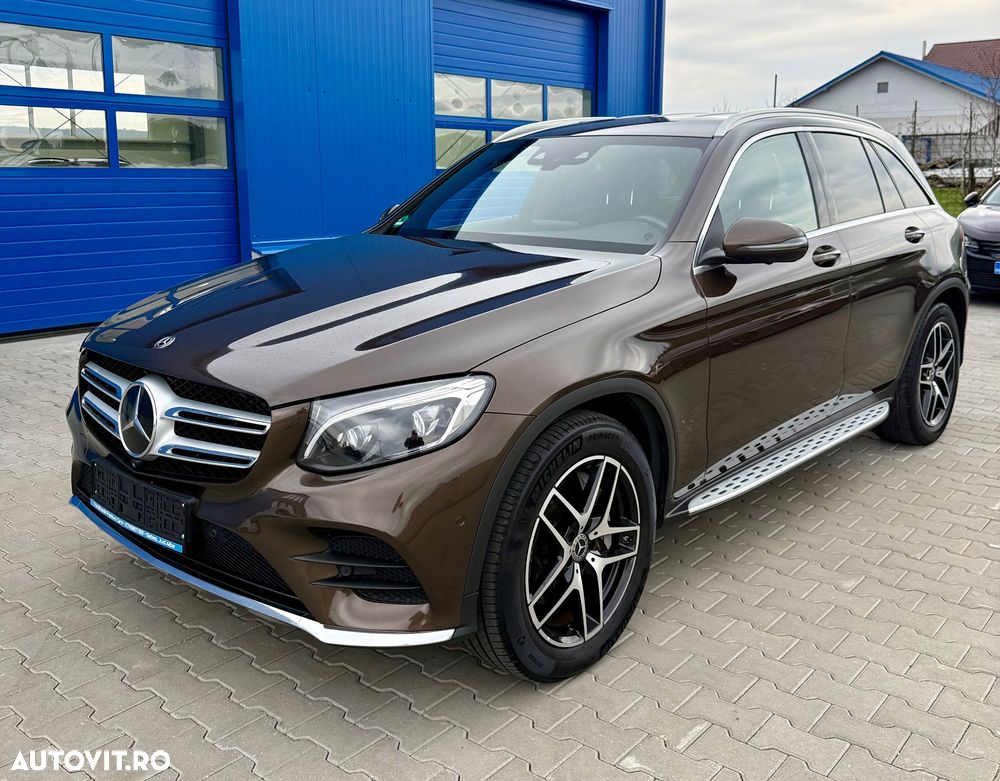 Mercedes-Benz GLC 250 4MATIC 9G-TRONIC AMG Line - 1
