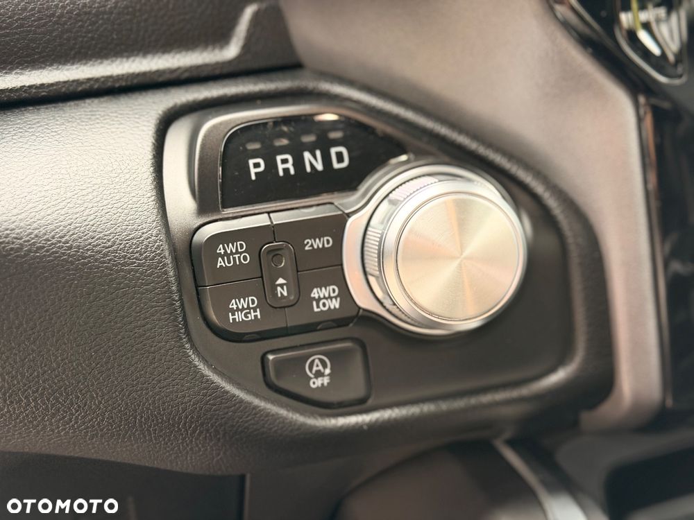 RAM 1500 5.7 Crew Cab Shortbed Laramie Sport - 22