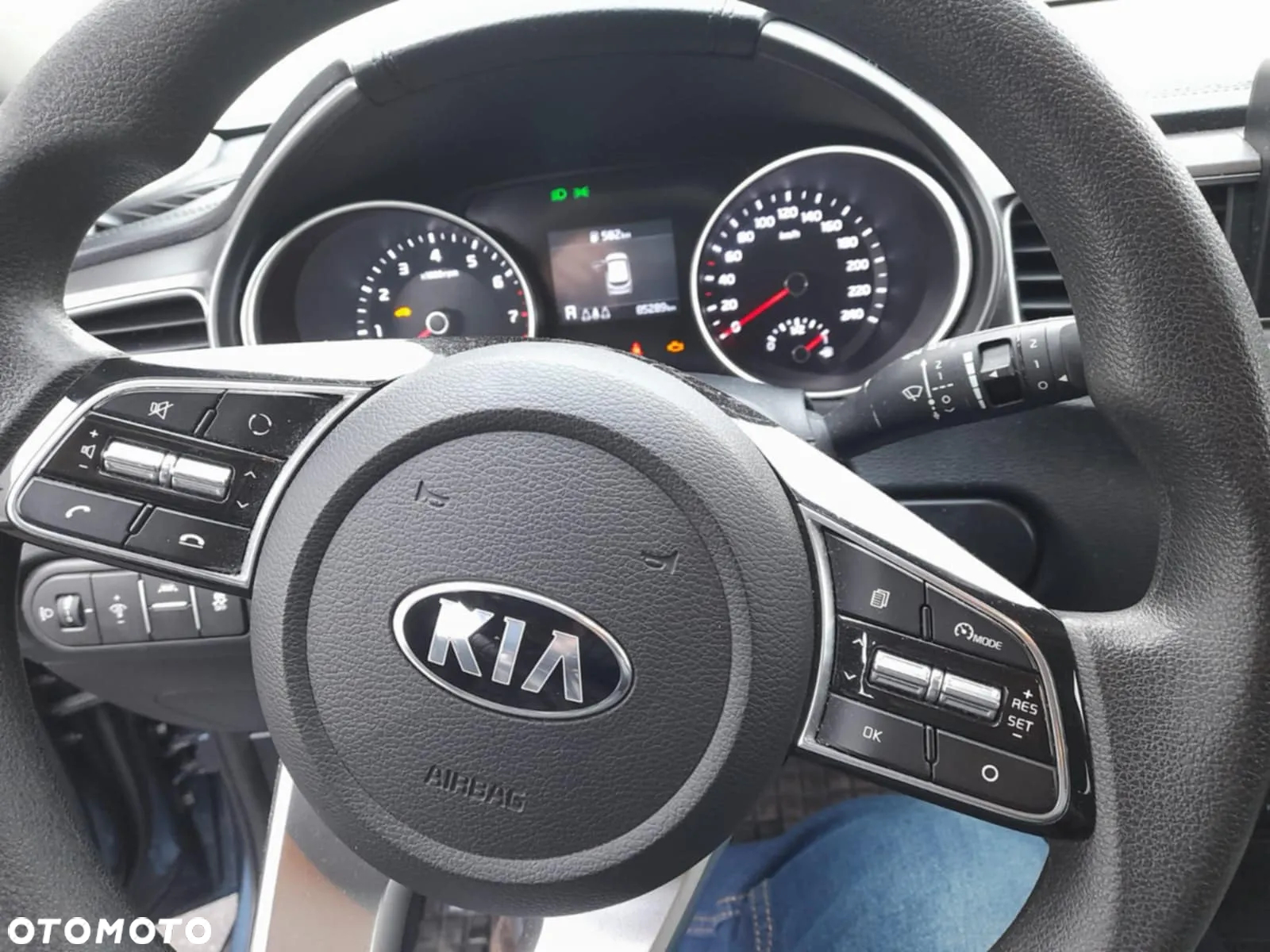 Kia Ceed Cee'd 1.4 L - 5