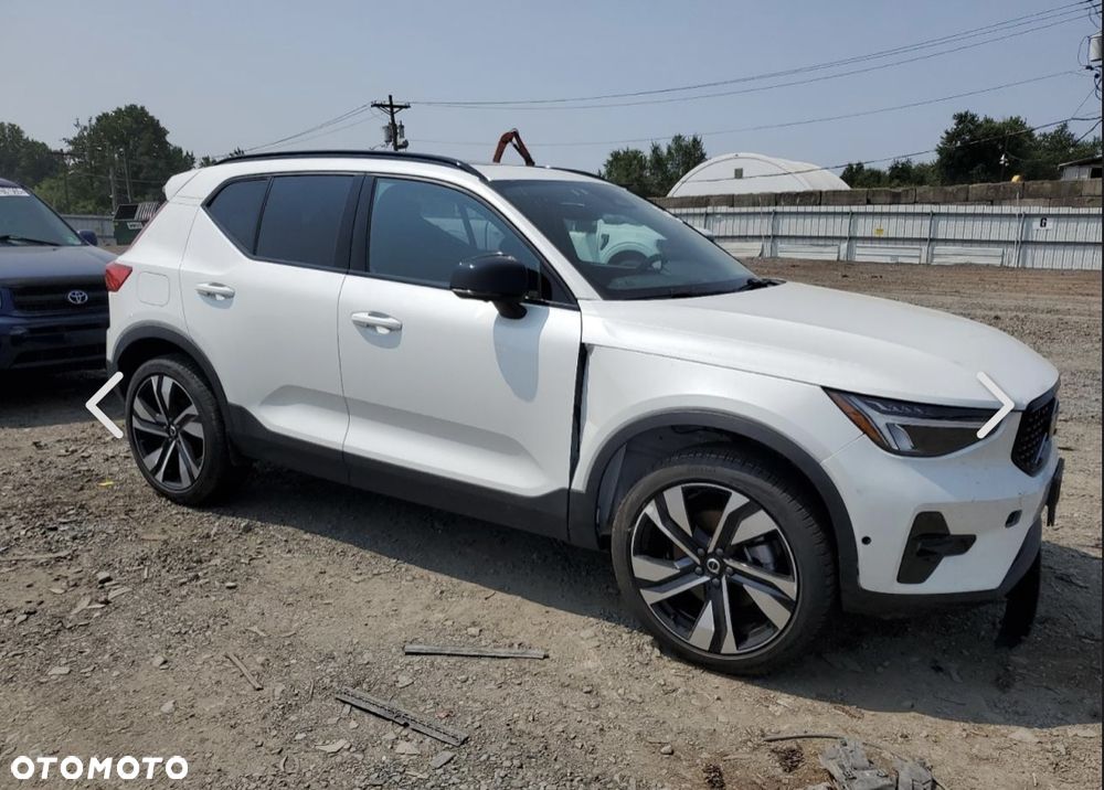 Volvo XC 40 B5 B AWD Ultimate Dark - 13