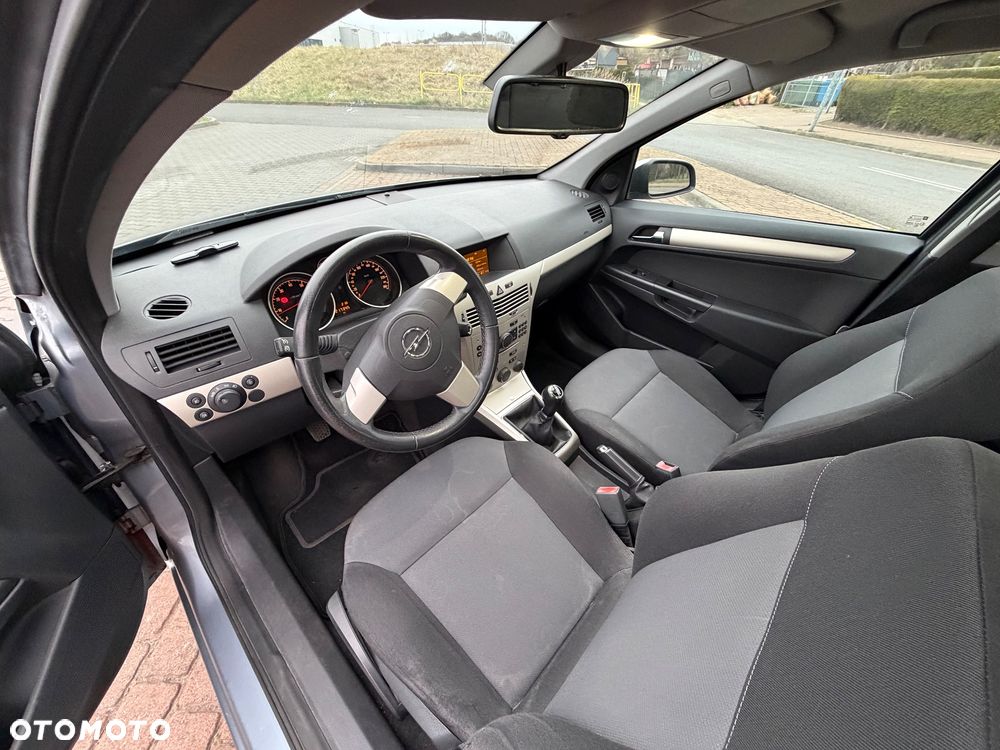 Opel Astra - 8
