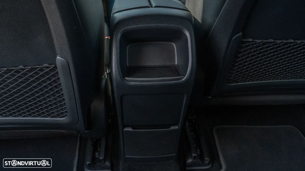 Mercedes-Benz EQA 250 - 9