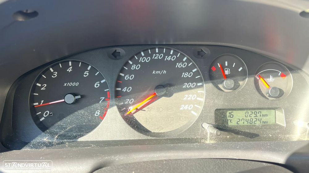 Nissan Almera 1.5 Comfort AC - 25