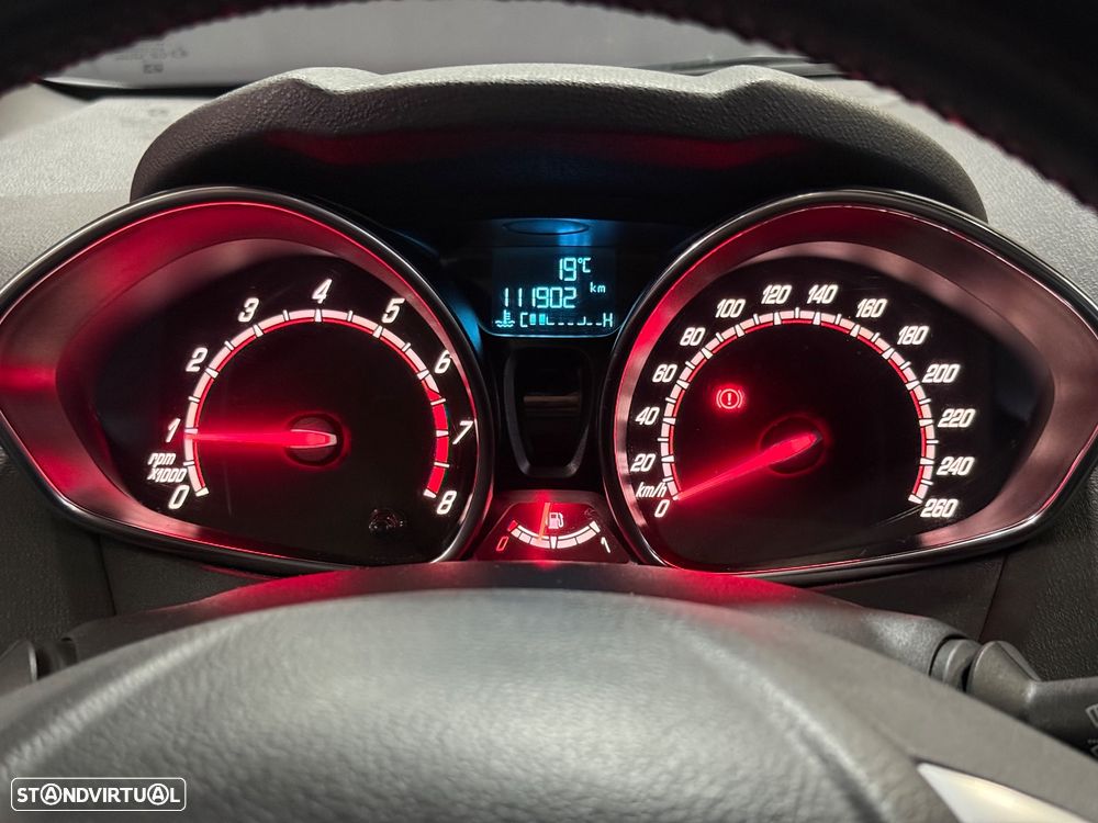 Ford Fiesta 1.6 EcoBoost ST200 - 4
