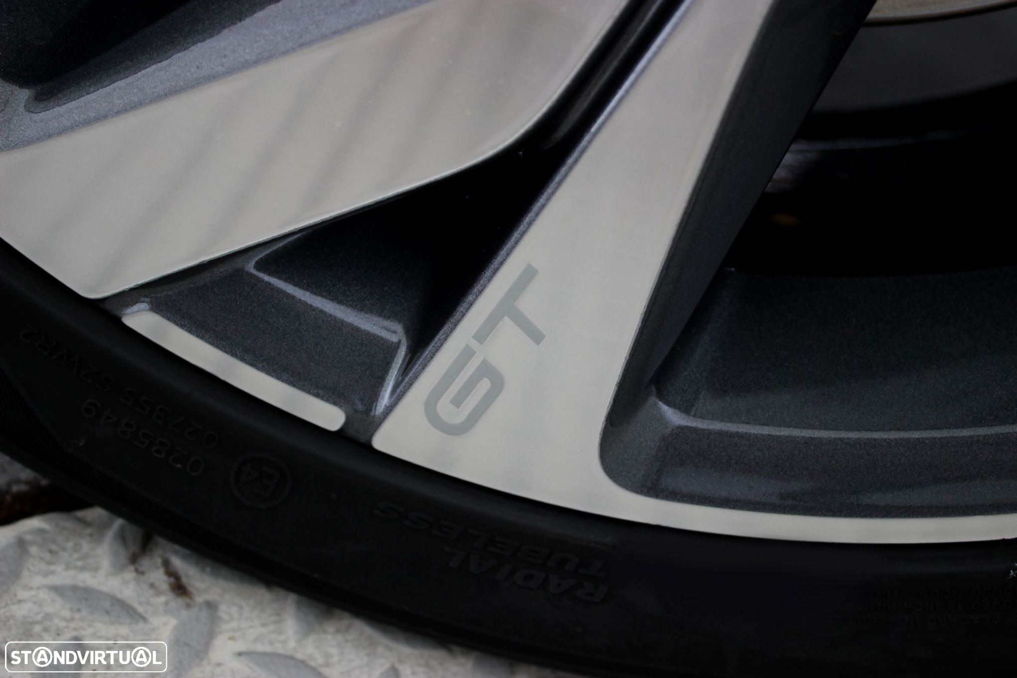 Renault Mégane 1.6 dCi GT EDC - 20
