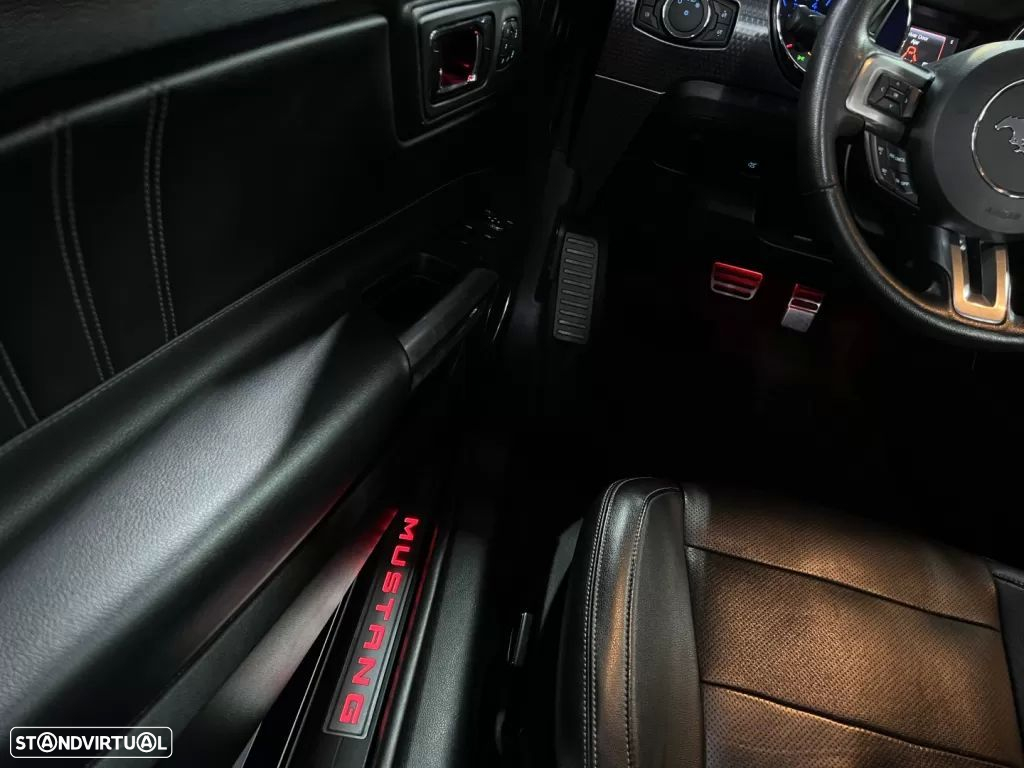 Ford Mustang 2.3i EcoBoost Aut. - 26