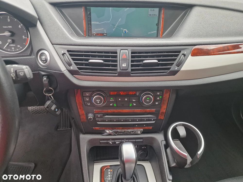 BMW X1 xDrive18d Sport Line - 29