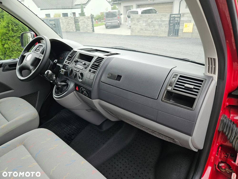 Volkswagen Transporter T5 Doka Kurz Trendline - 14