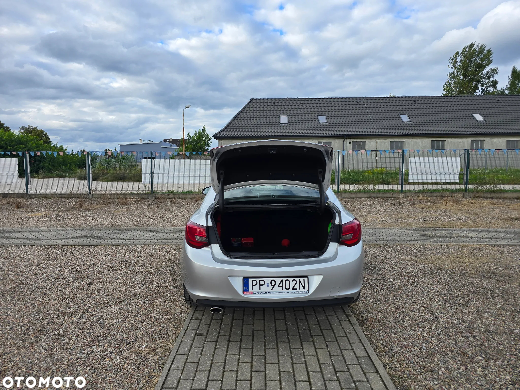 Opel Astra IV 1.4 T Business - 11