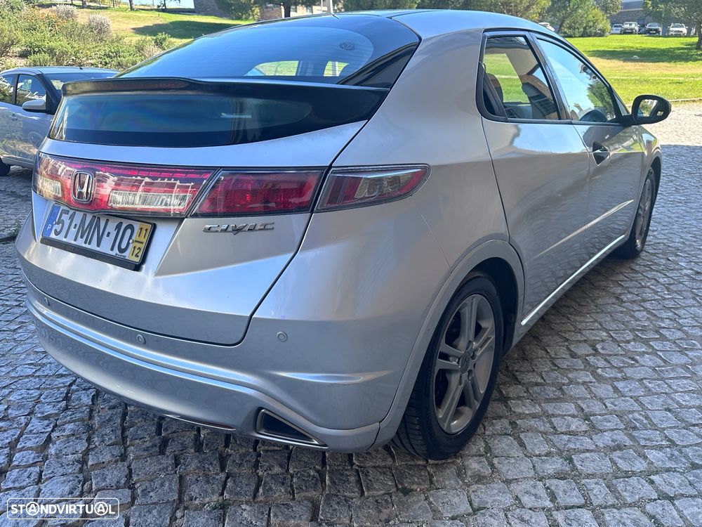 Honda Civic 1.4 i-VTEC Sport Edition - 17