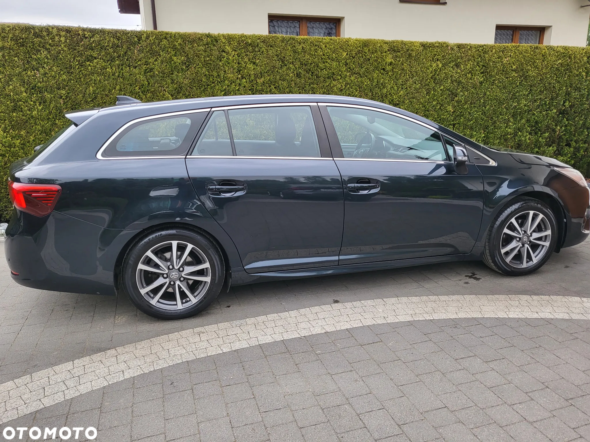 Toyota Avensis 1.8 Business Edition - 14