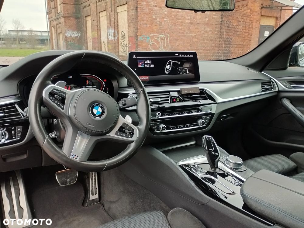 BMW Seria 5 520d xDrive MHEV M Sport sport - 7