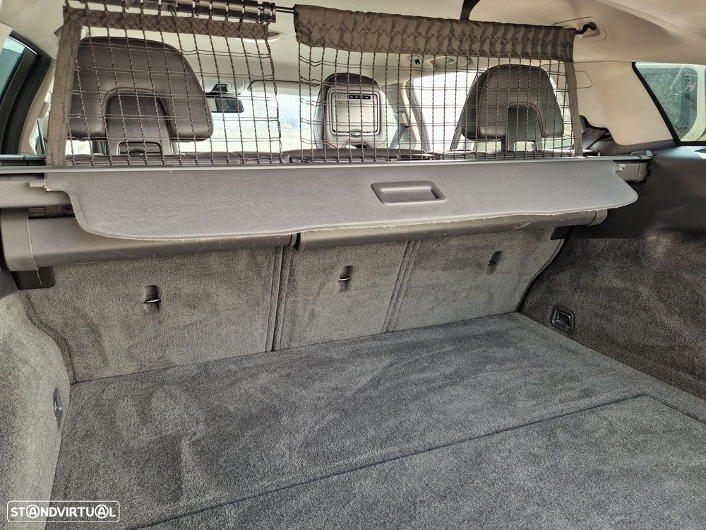 Volvo V60 2.0 D4 Summum Geartronic - 26