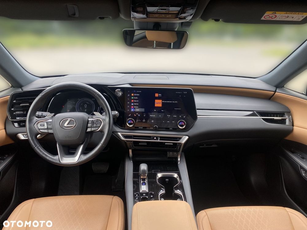 Lexus RX - 4