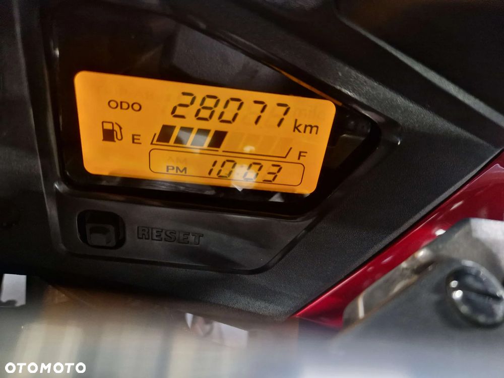 Honda VFR - 13