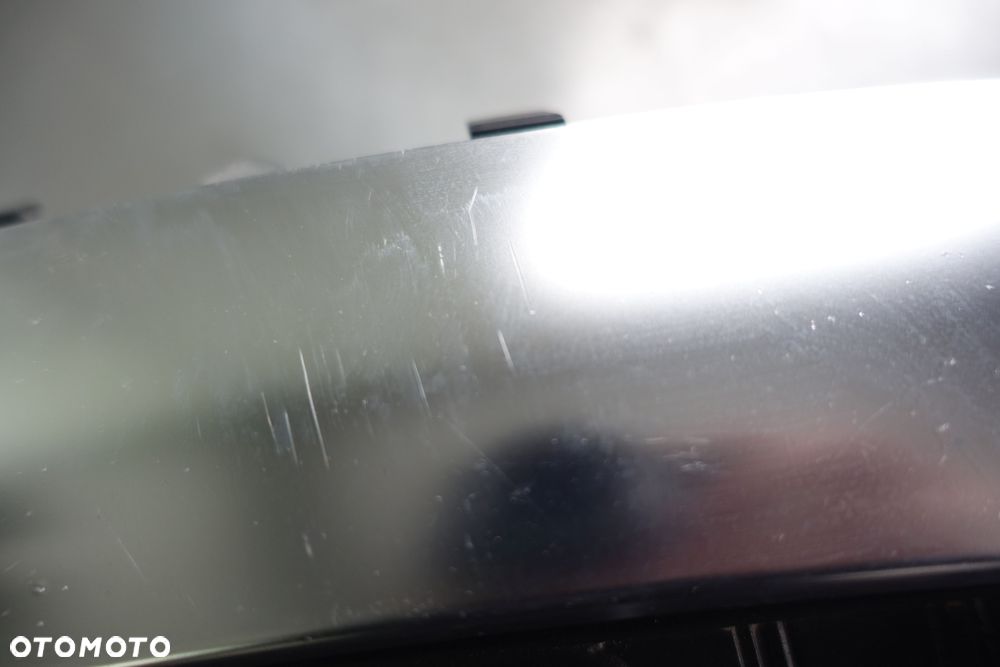 KRATKA ZDERZAKA PRAWA AUDI A5 S5 LIFT SLINE - 2